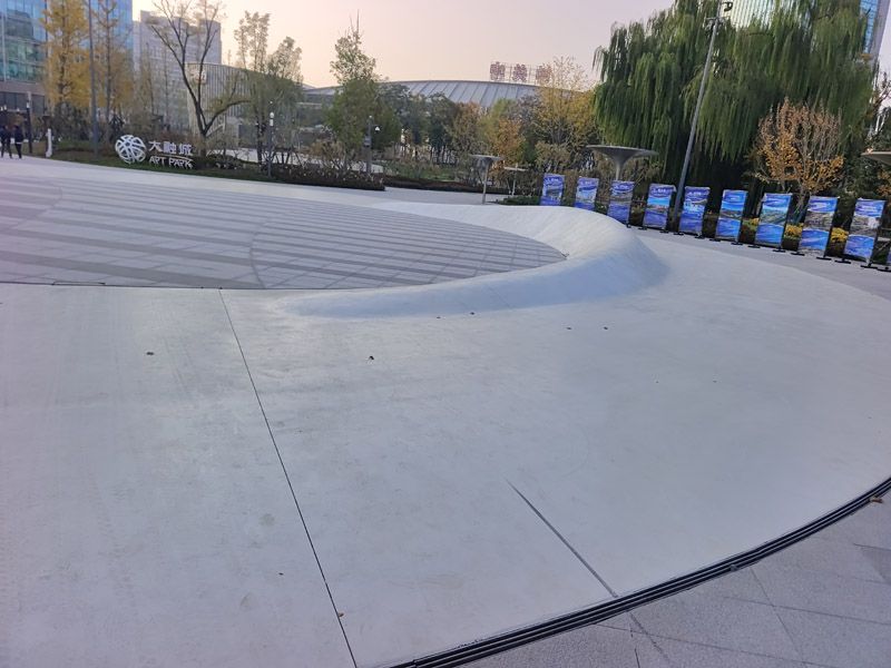 中關(guān)村城市廣場